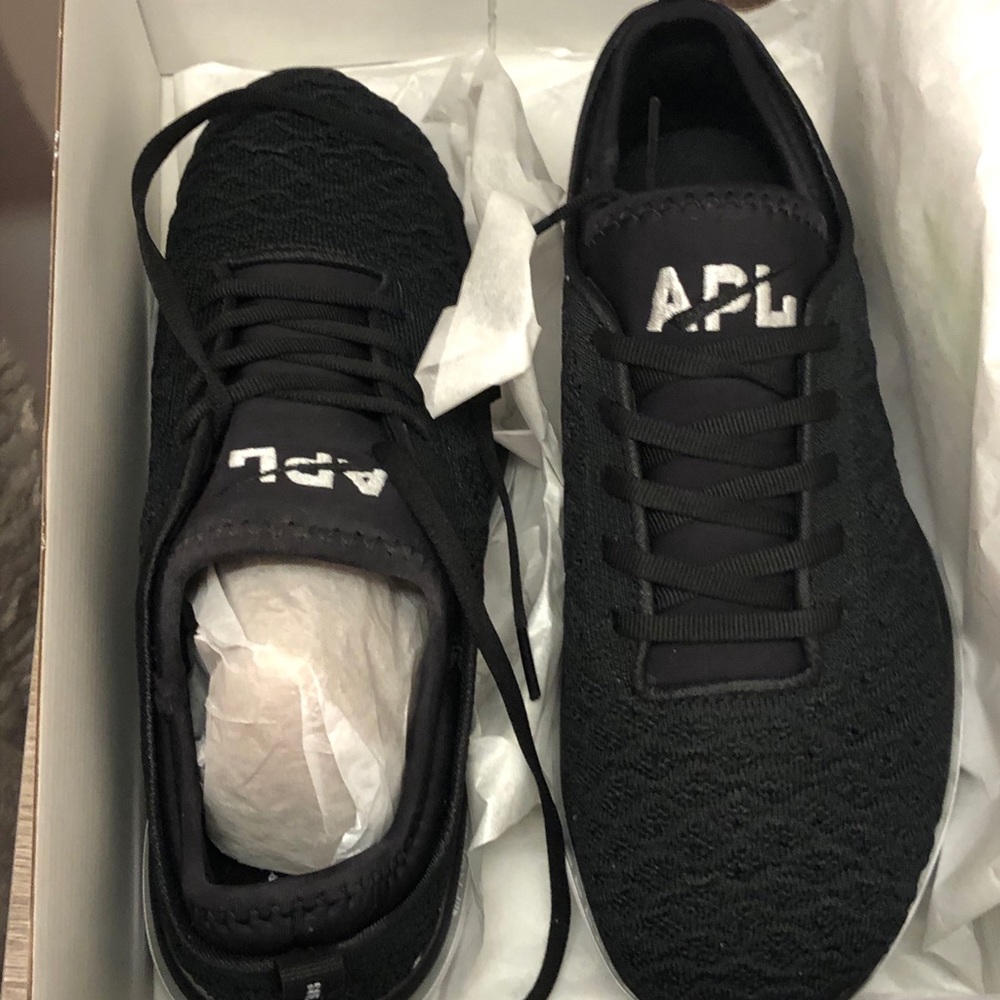 NEW APL Black Techloom Phantom Sneakers 9